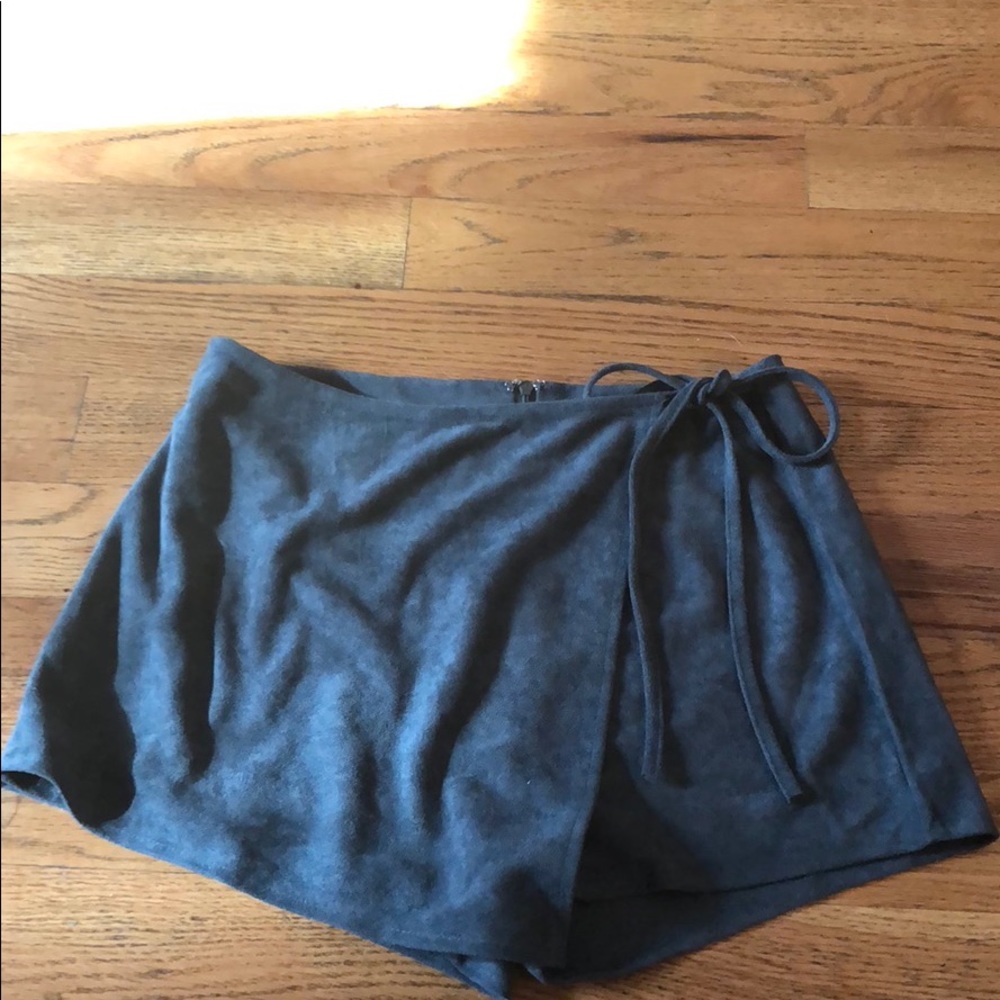 GREY Tie around skort